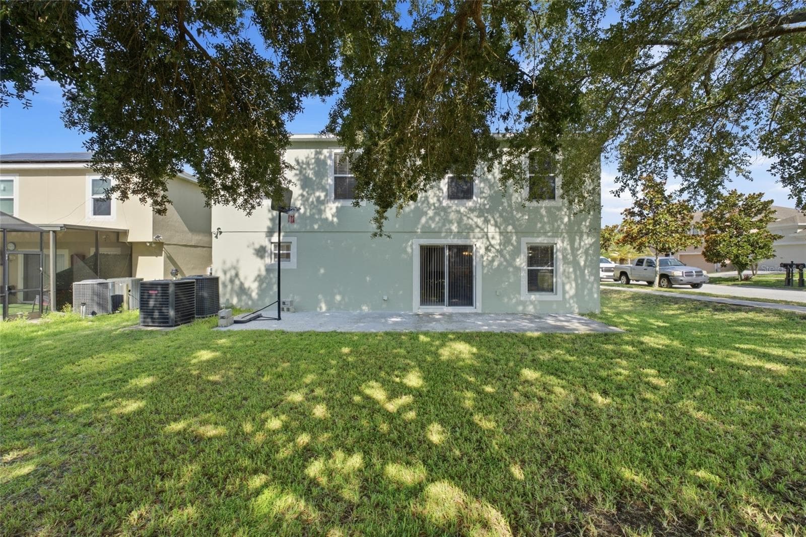Back of home - 516 CADIZ DR, GROVELAND