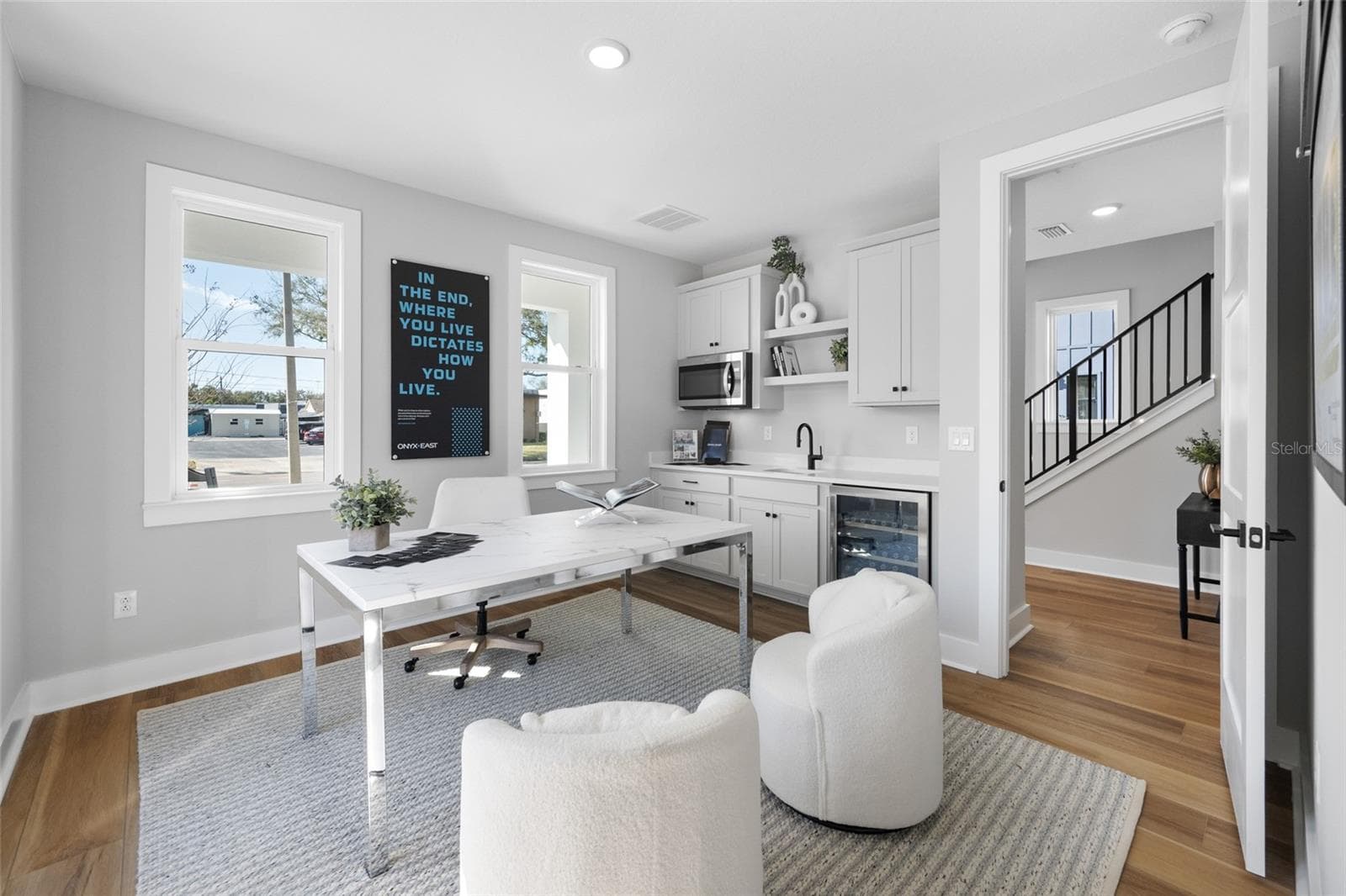 Townhouse at 3009 1ST AVE N, ST PETERSBURG, photo 9 of 35