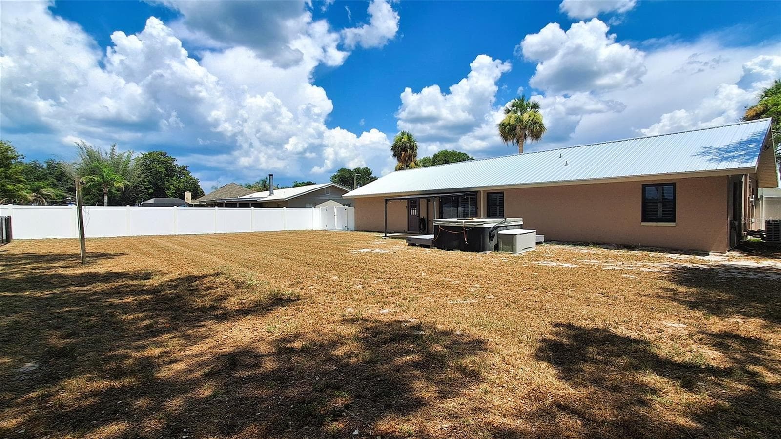 Single Family Residence at 40 SE CHINICA DR, SUMMERFIELD, photo 17 of 23