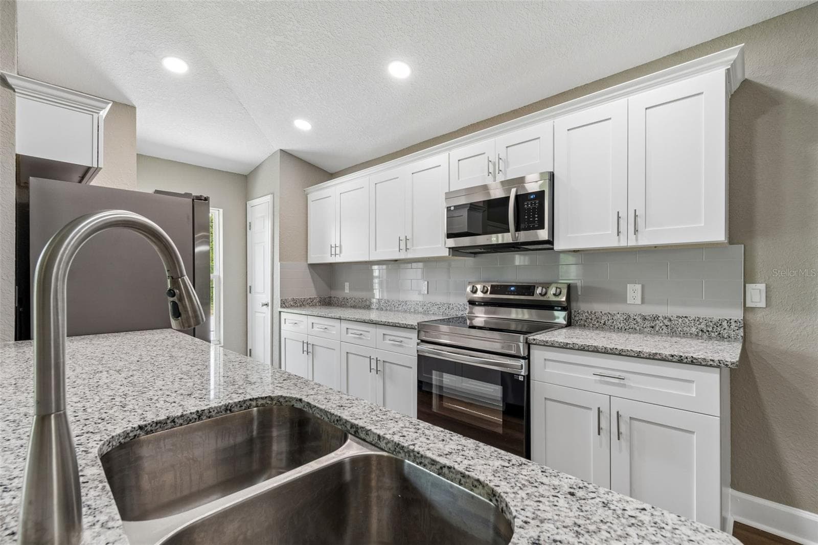 Single Family Residence at 11133 KO DR, LAKELAND, photo 11 of 40