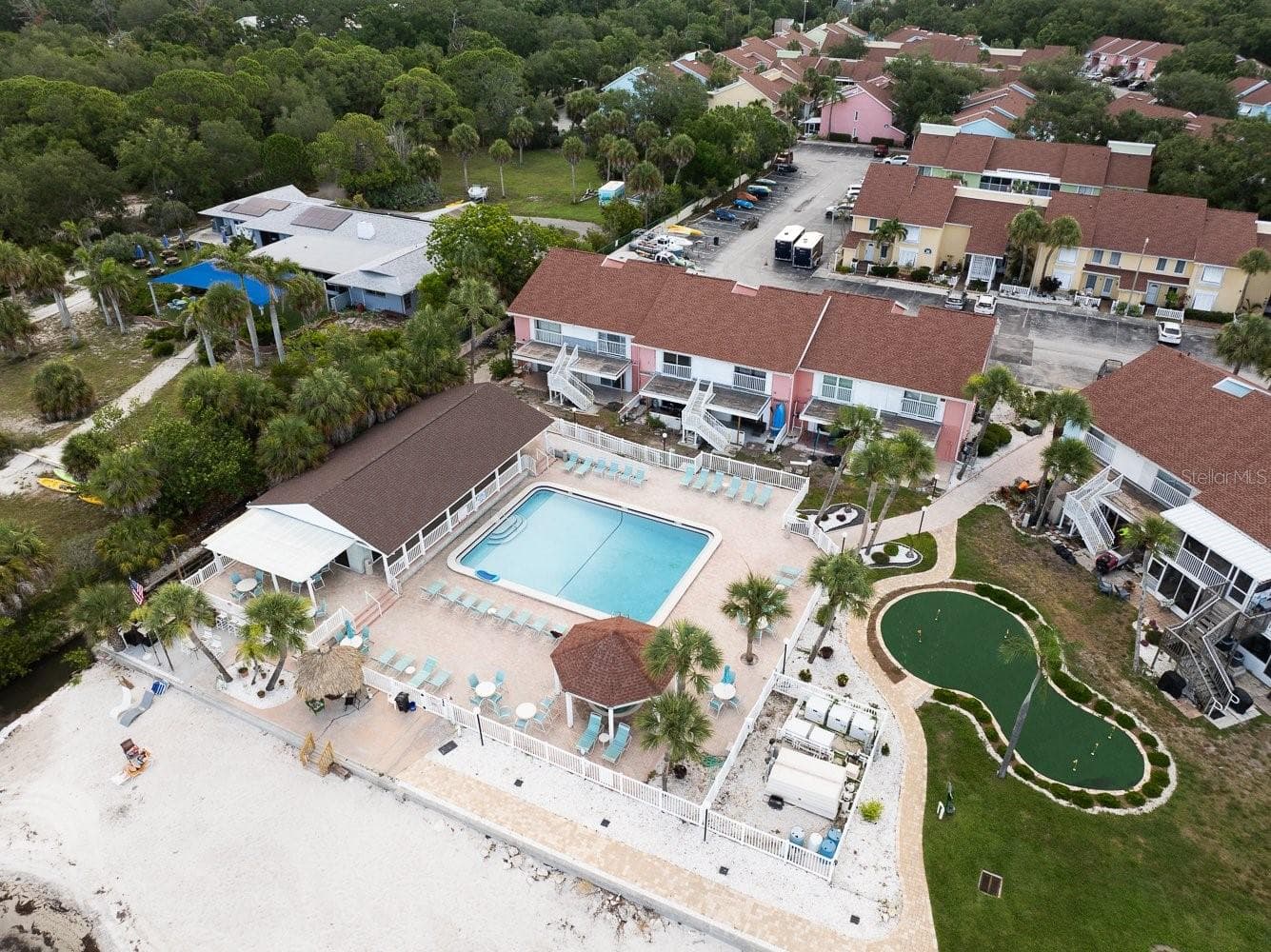 Condominium at 3640 41ST LN S #72E, ST PETERSBURG, photo 6 of 40