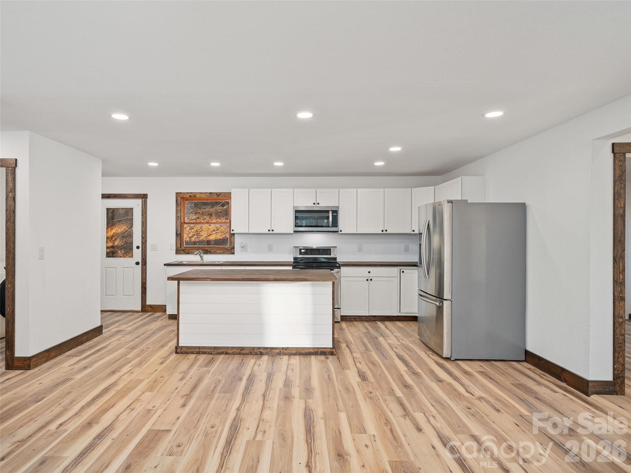 Single Family Residence at Burnsville, photo 7 of 33