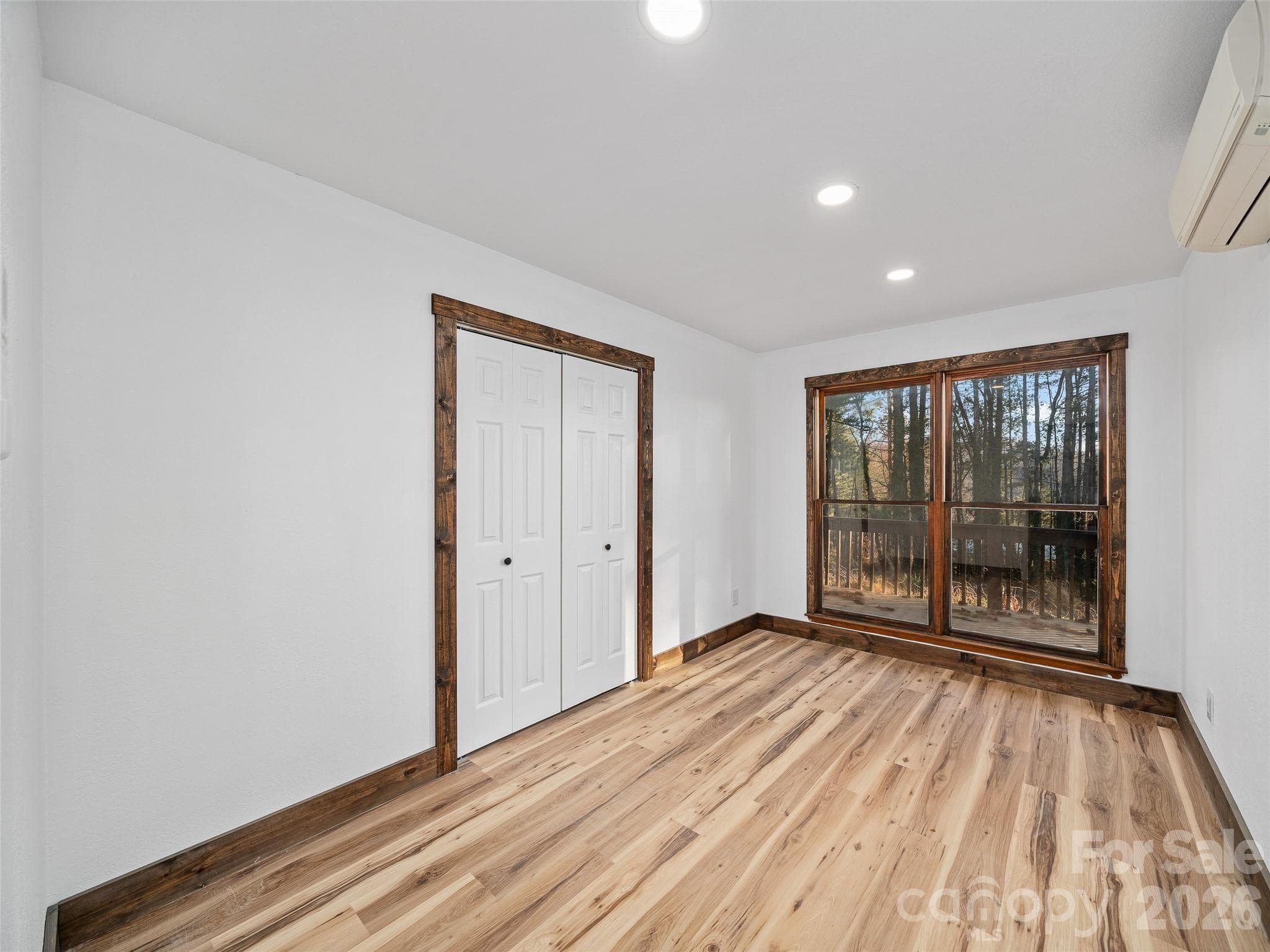 Single Family Residence at Burnsville, photo 16 of 33