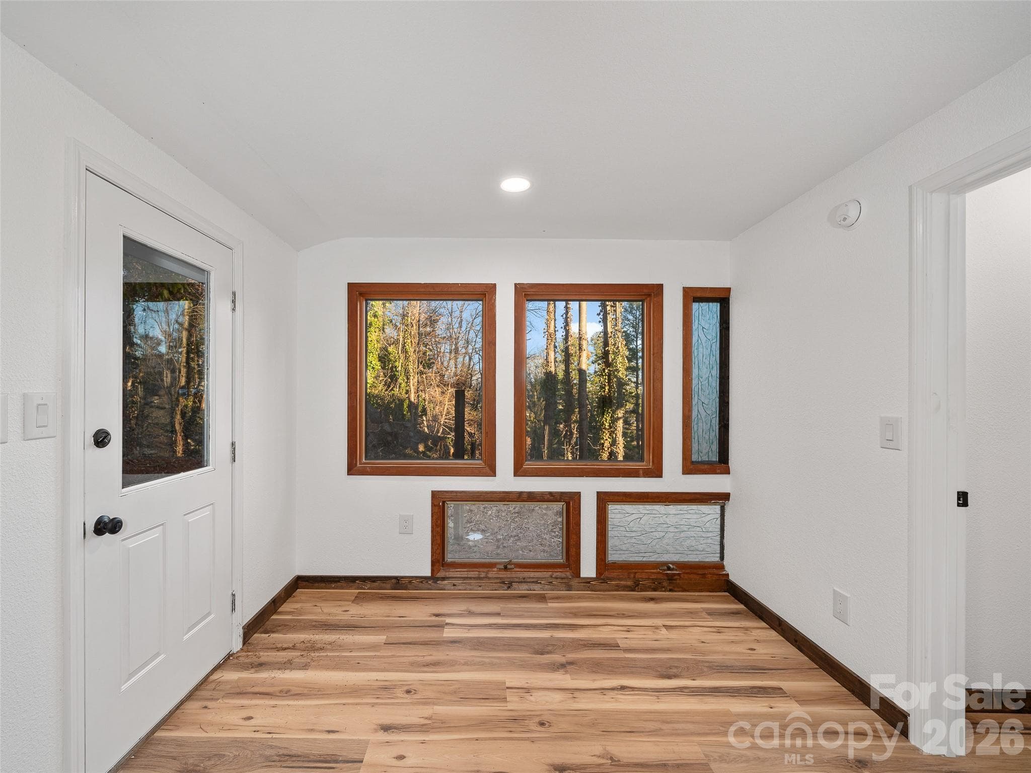 Single Family Residence at Burnsville, photo 18 of 33