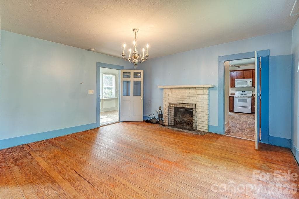Single Family Residence at Asheville, photo 16 of 28