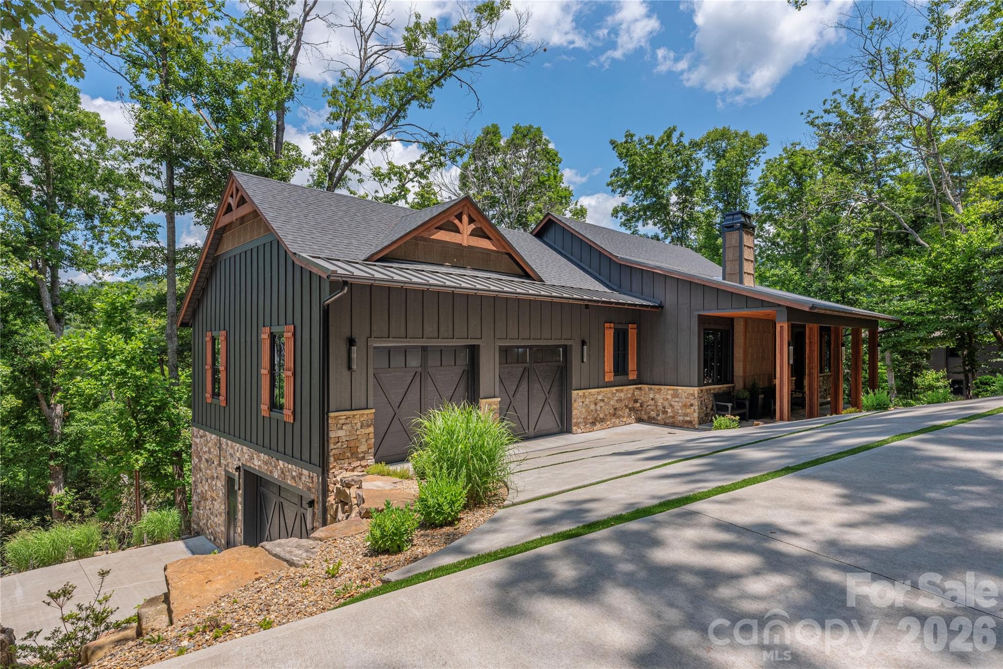 Main home with 3 beds, 2 1/2 baths - 28 & 30 Garren View Drive, Fairview