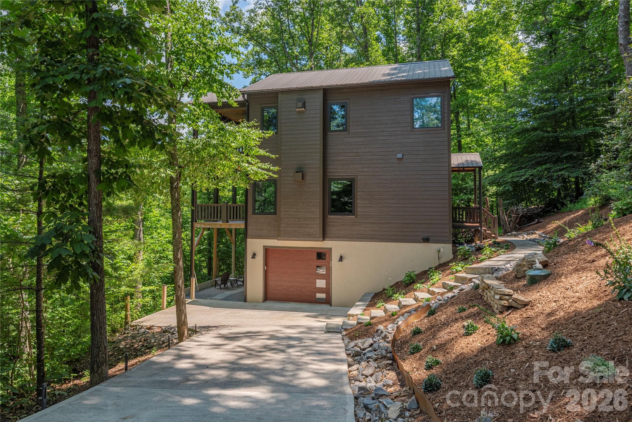 Guest home with 2 beds and 2 1/2 baths - 28 & 30 Garren View Drive, Fairview
