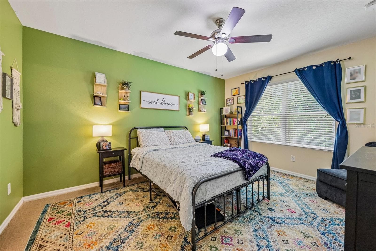 Single Family Residence at 806 GRAND PARK CT, DELAND, photo 4 of 28