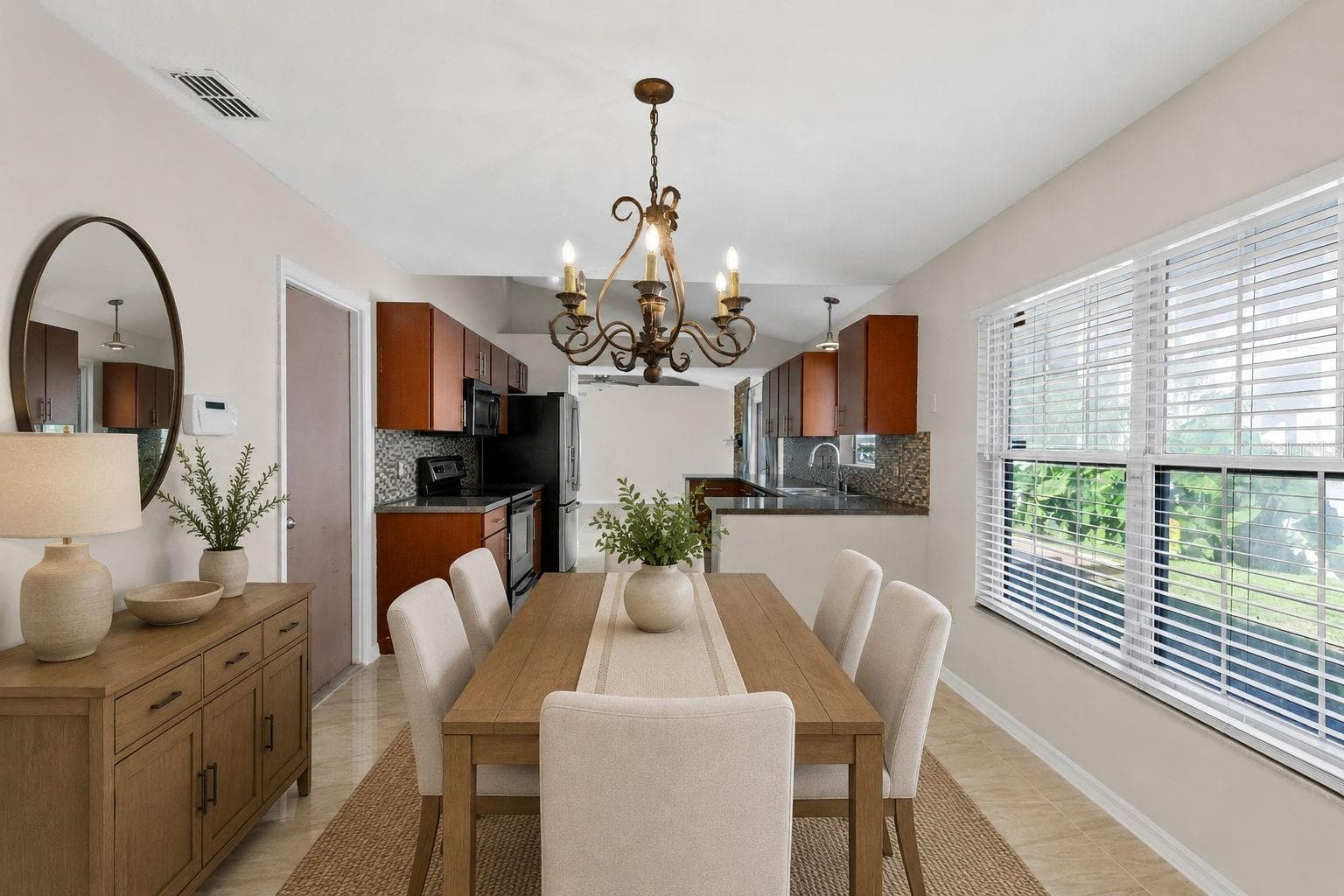 Single Family Residence at 2780 PASEO AVE, ORLANDO, photo 10 of 32