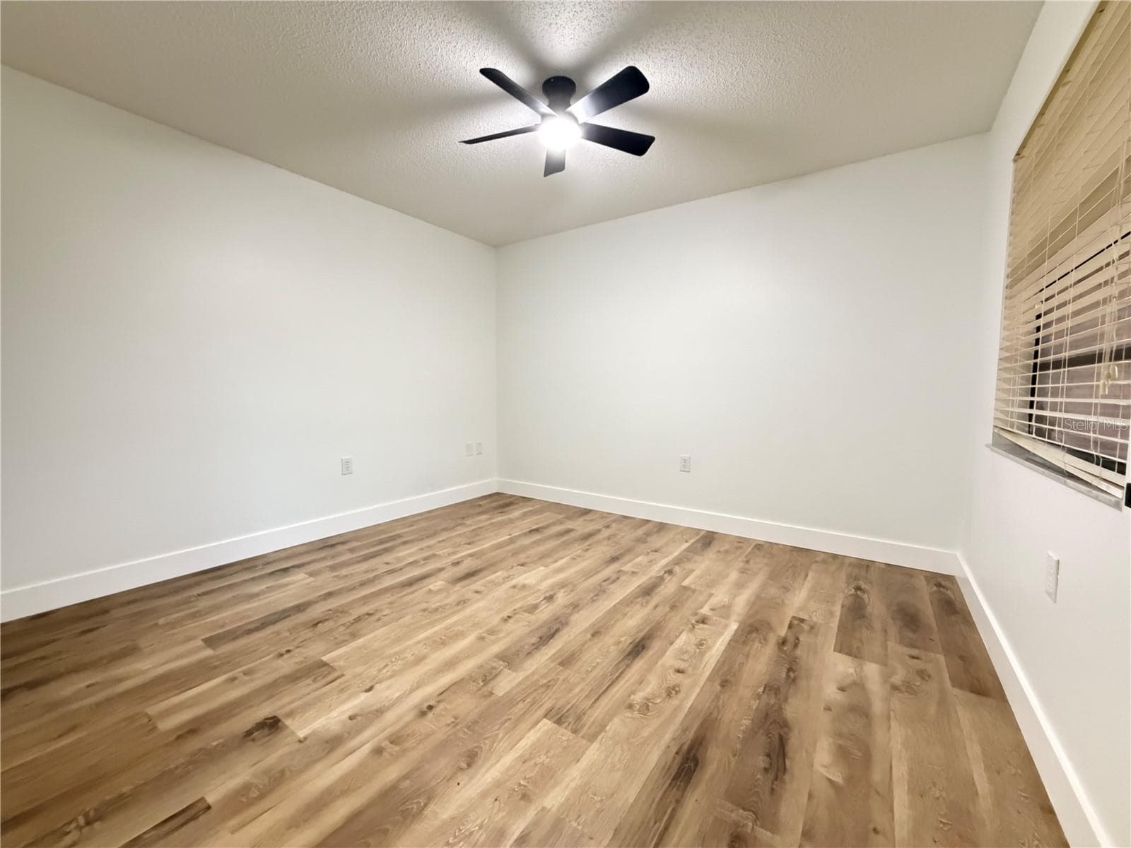 Single Family Residence at 661 LAKE CAROLYN CIR, LAKELAND, photo 42 of 48