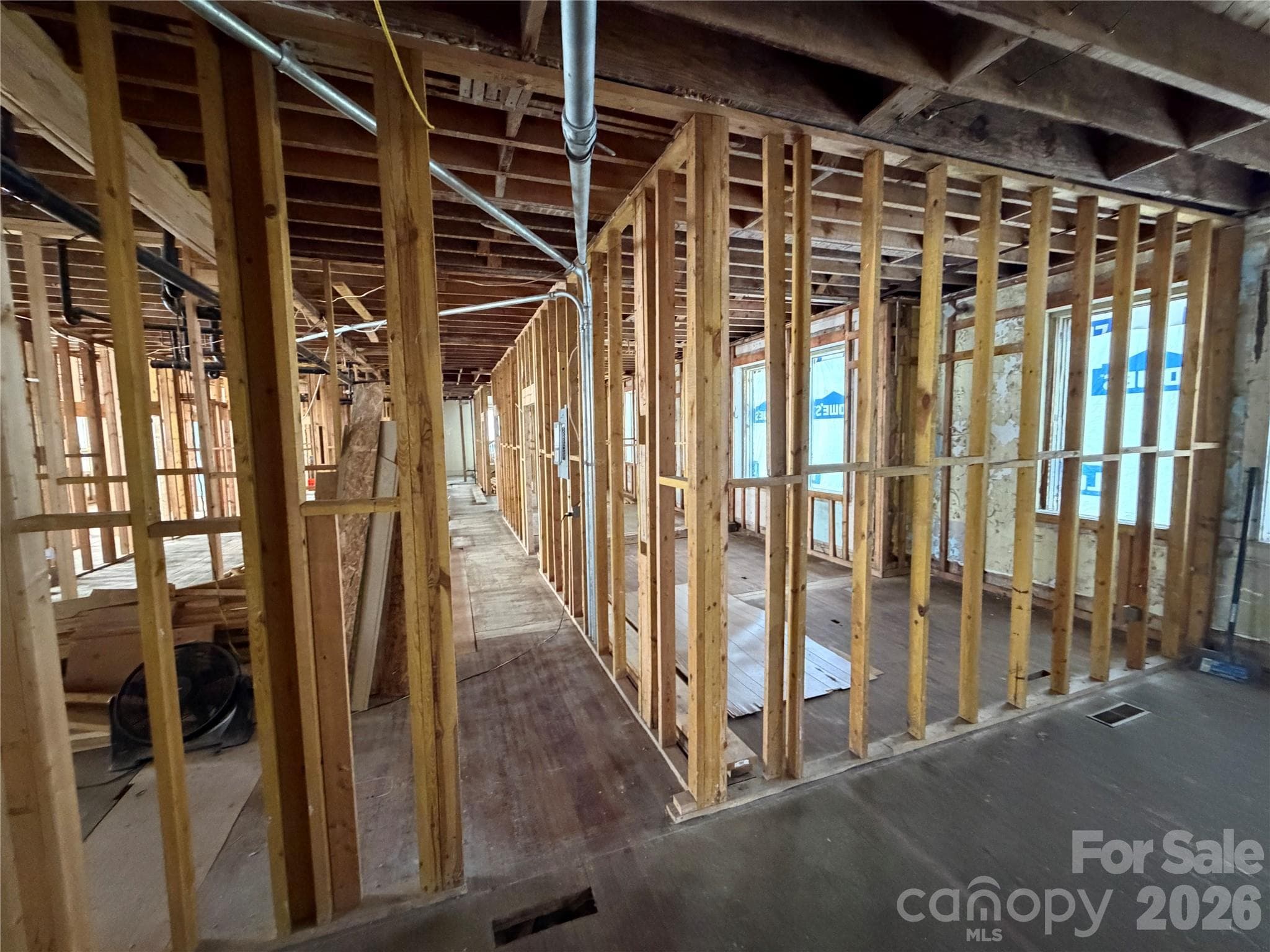 Front building - 122 Frazier Loop, Troutman