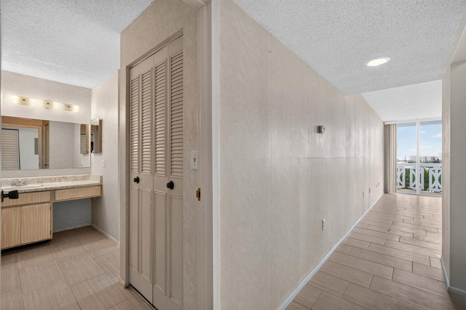 Condominium at 925 N HALIFAX AVE #710, DAYTONA BEACH, photo 16 of 37