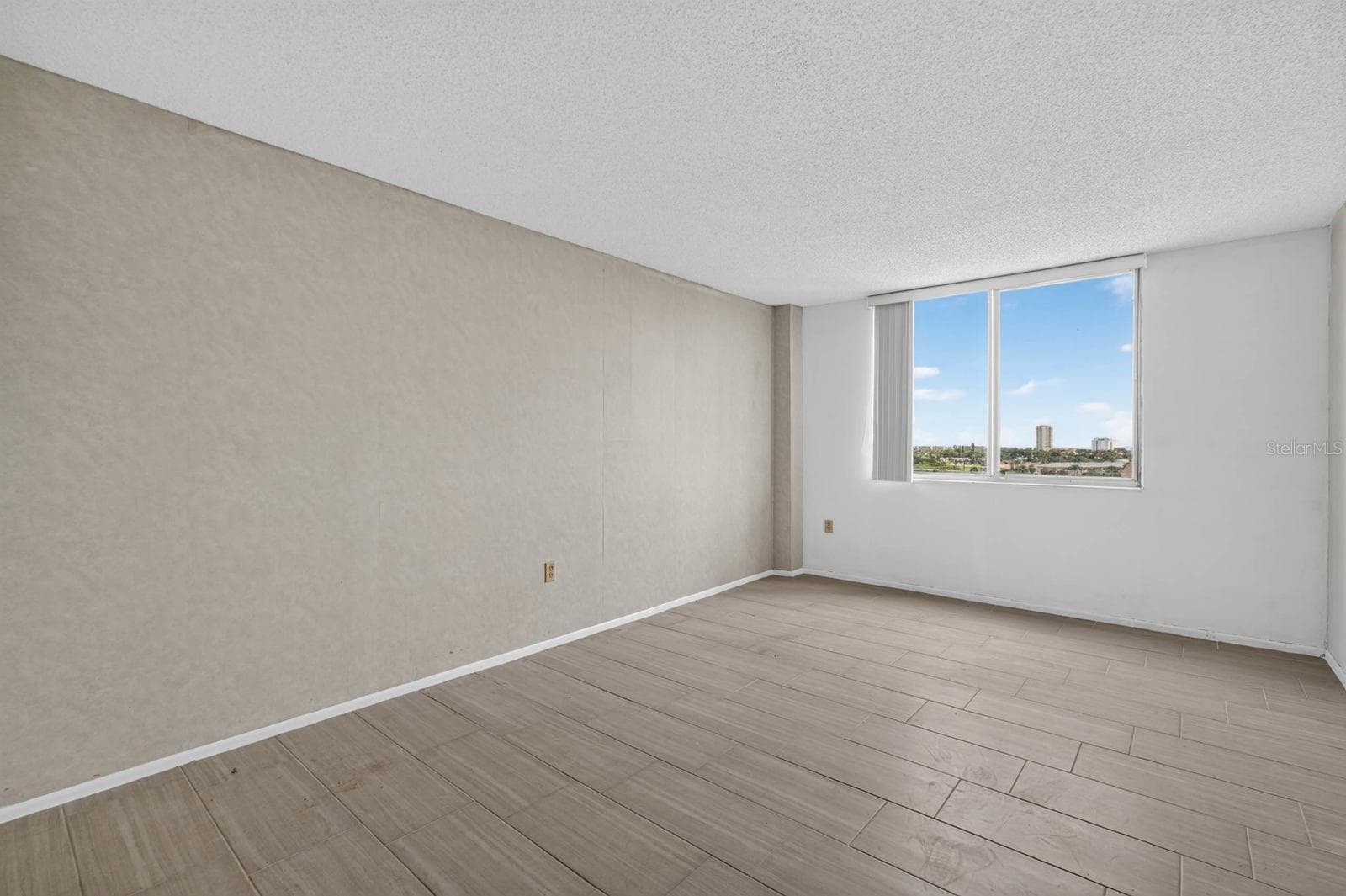 Condominium at 925 N HALIFAX AVE #710, DAYTONA BEACH, photo 17 of 37