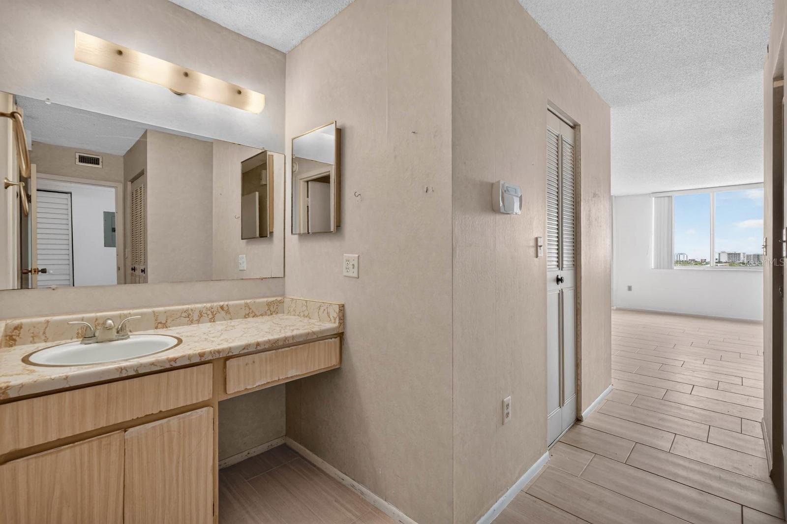 Condominium at 925 N HALIFAX AVE #710, DAYTONA BEACH, photo 21 of 37
