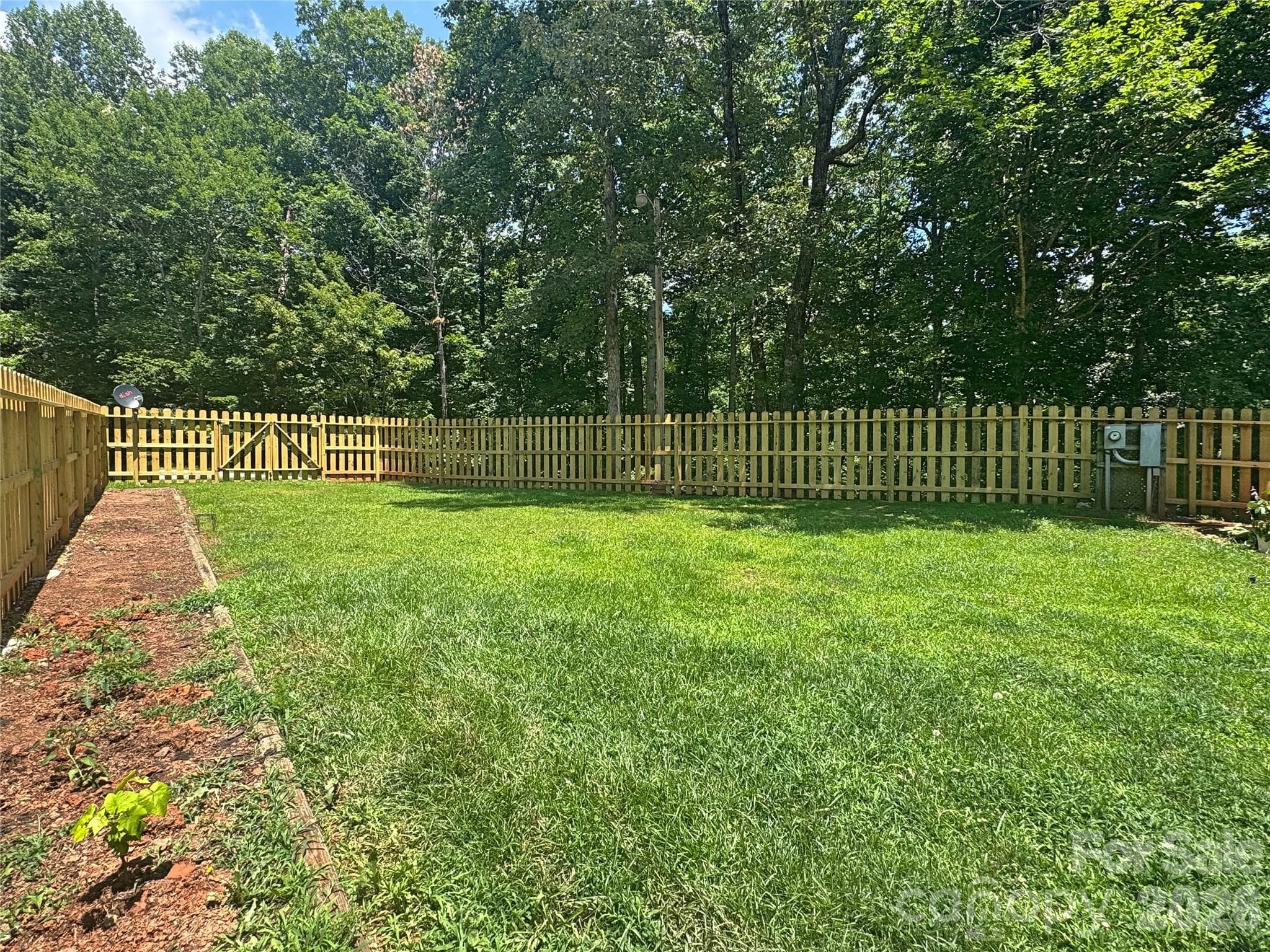 Single Family Residence at Nebo, photo 9 of 44