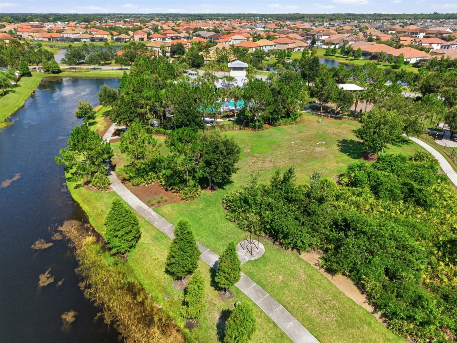 Single Family Residence at 13237 WATERLEAF GARDEN CIR, RIVERVIEW, photo 63 of 69