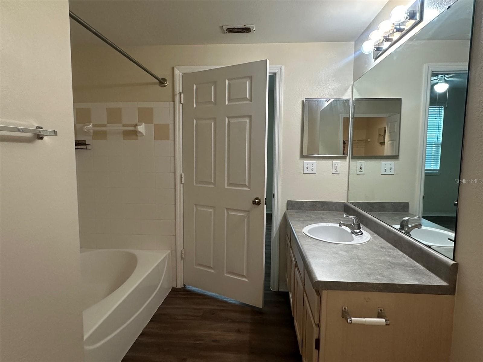 Condominium at 3324 PARKCHESTER SQUARE BLVD #102, ORLANDO, photo 19 of 39
