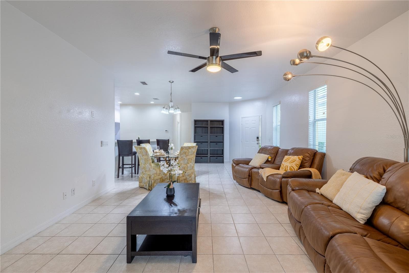 Villa at 11447 CAPTIVA KAY DR, RIVERVIEW, photo 3 of 46