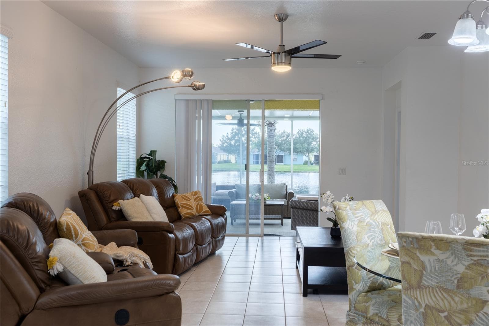 Villa at 11447 CAPTIVA KAY DR, RIVERVIEW, photo 4 of 46