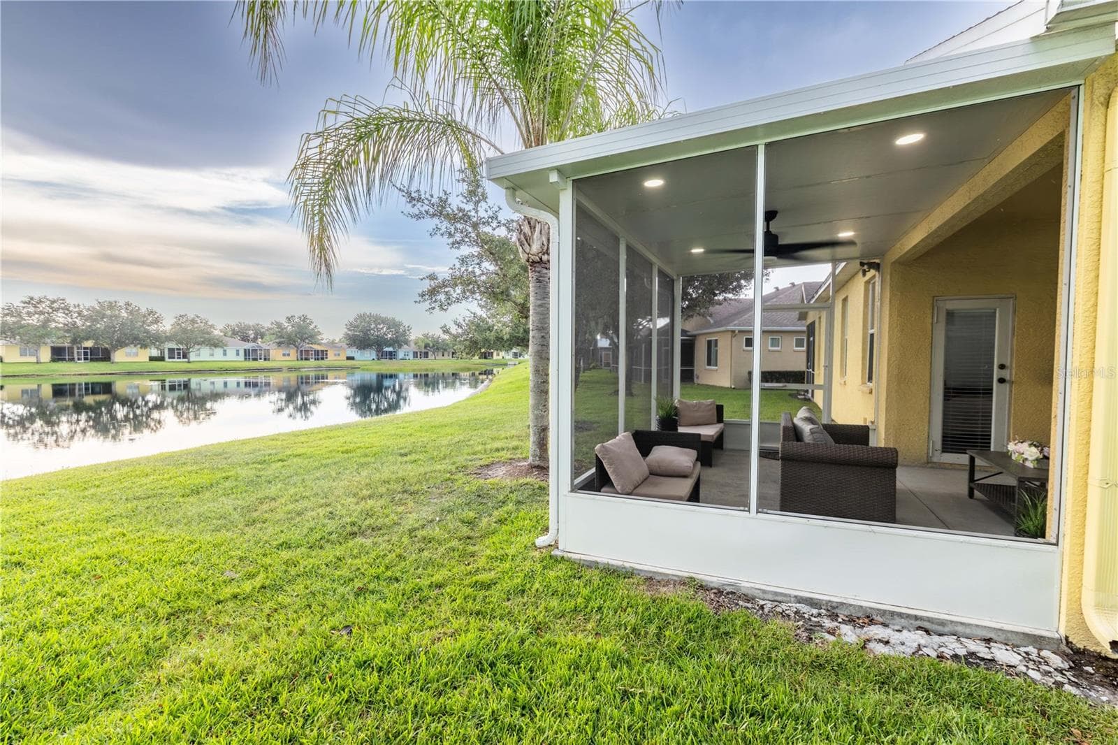 Villa at 11447 CAPTIVA KAY DR, RIVERVIEW, photo 30 of 46