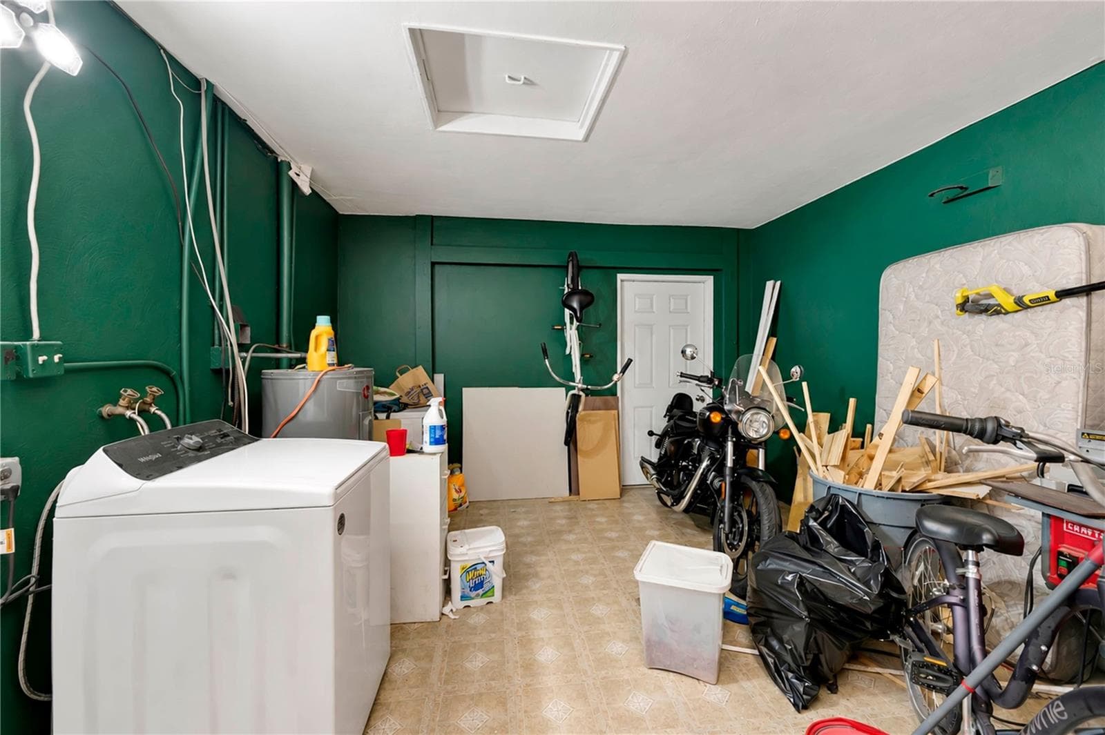 Single Family Residence at 715 AVENUE B SW, WINTER HAVEN, photo 20 of 25