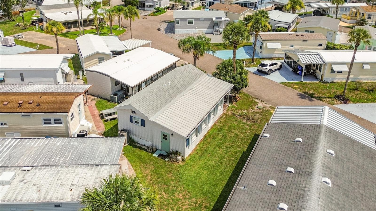 Aerial shot/rear & side of home - 9000 US HWY 192 #297, CLERMONT