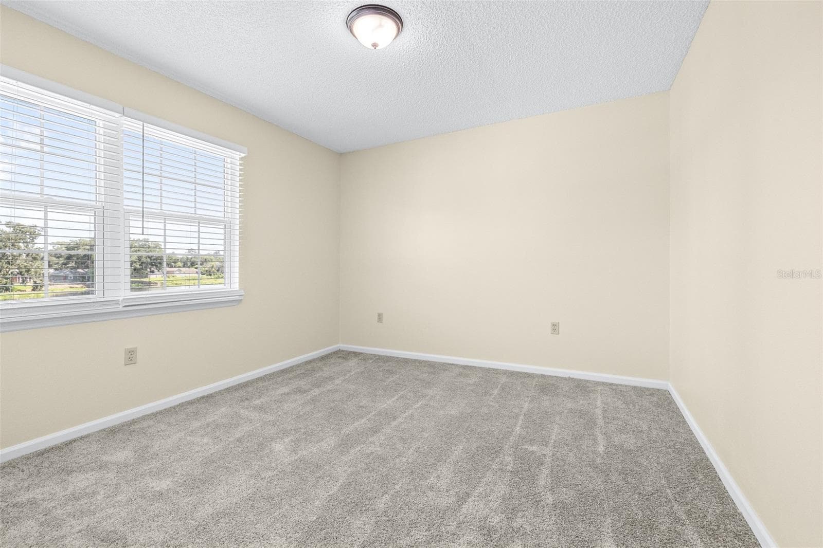 Townhouse at 2944 MORGAN COMBEE RD, LAKELAND, photo 29 of 45
