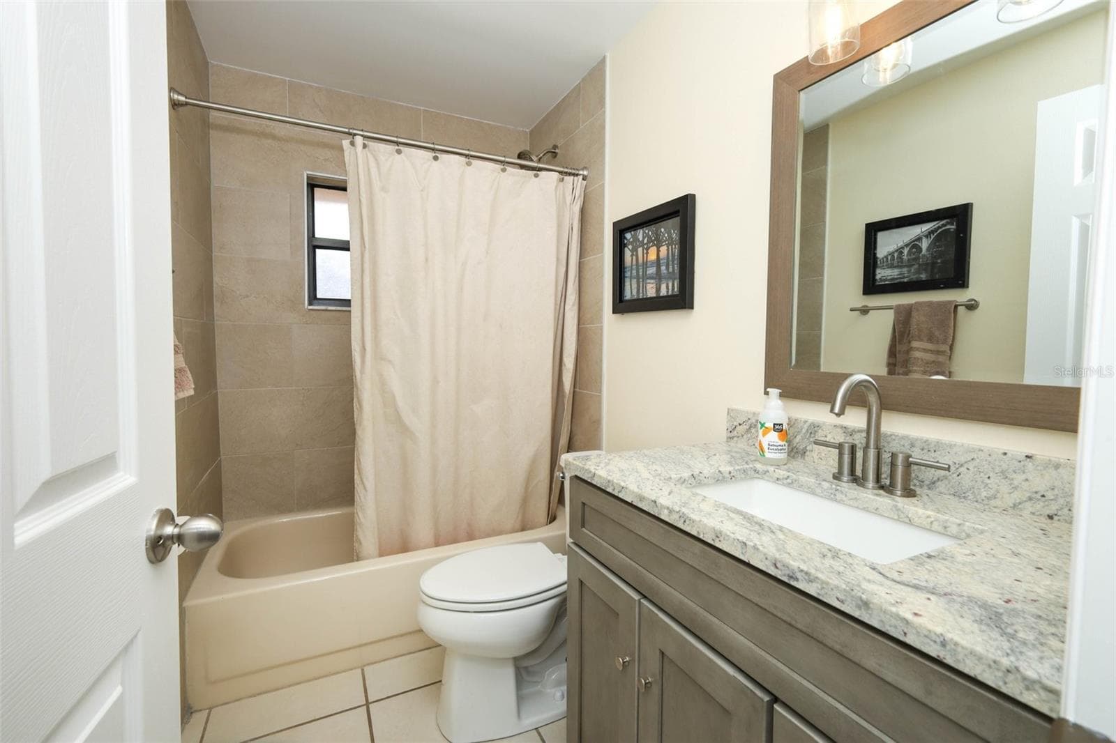 2nd Bathroom - 359 DOUGLAS WAY #54, WINTER GARDEN