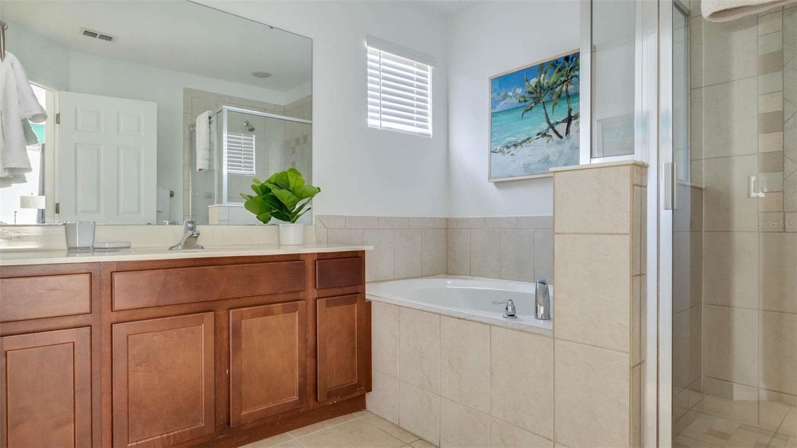 Single Family Residence at 430 LAS FUENTES DR, KISSIMMEE, photo 10 of 24