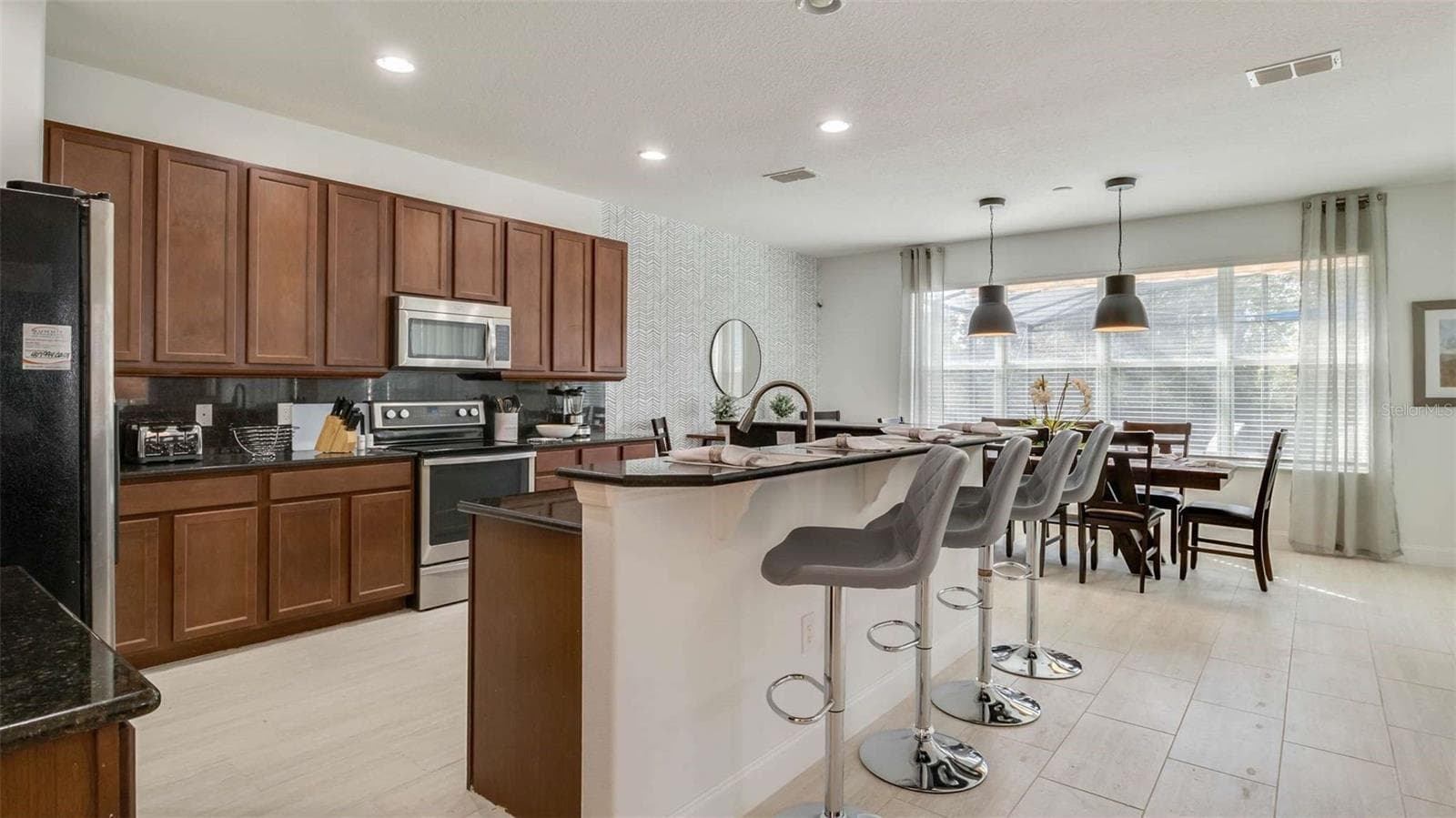 Single Family Residence at 430 LAS FUENTES DR, KISSIMMEE, photo 16 of 24