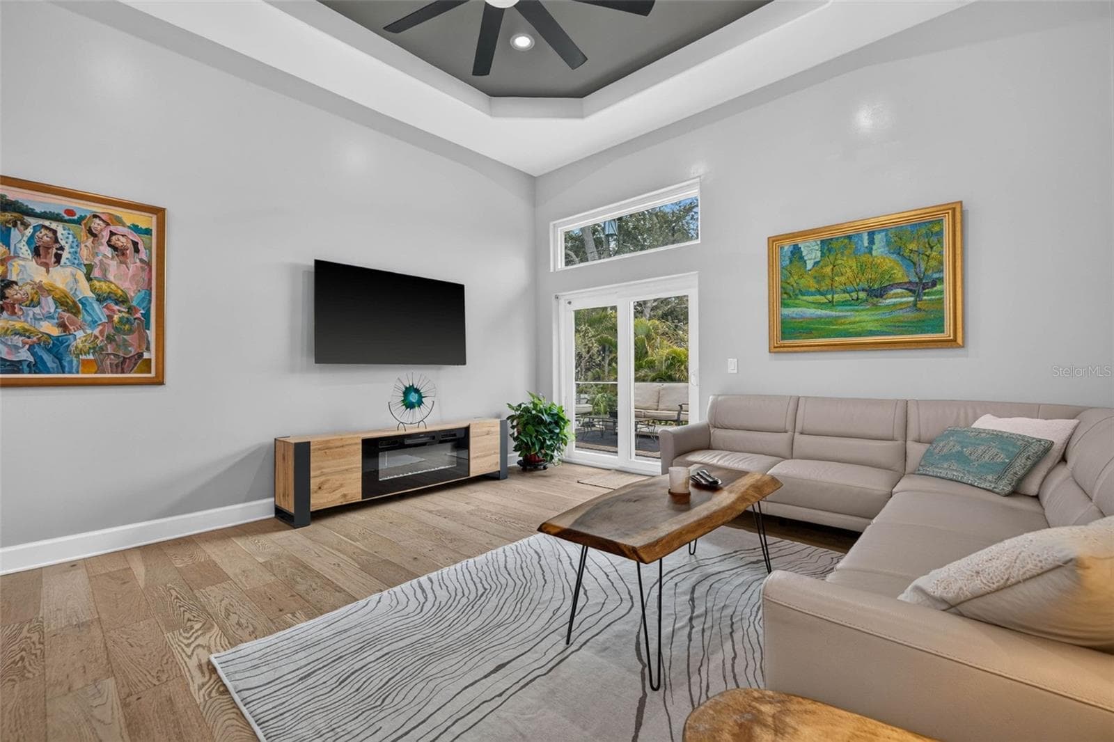 Single Family Residence at 815 59TH AVE NE, ST PETERSBURG, photo 18 of 42