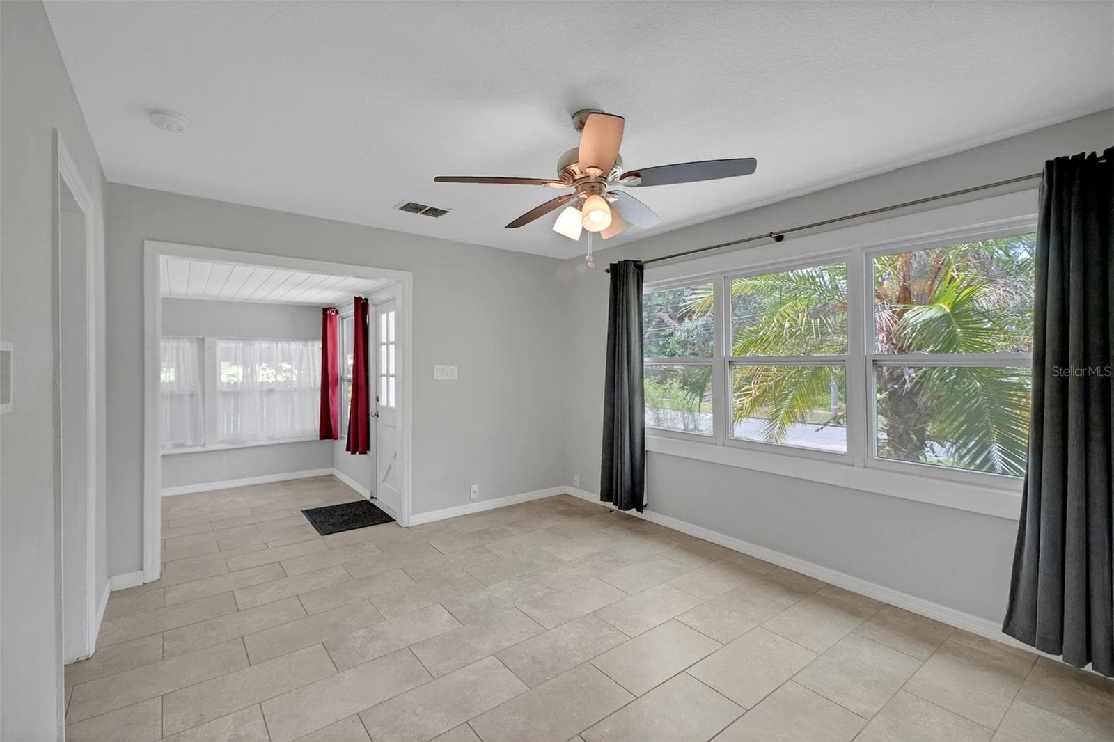 Living Room - 301 S HAMPTON AVE, ORLANDO