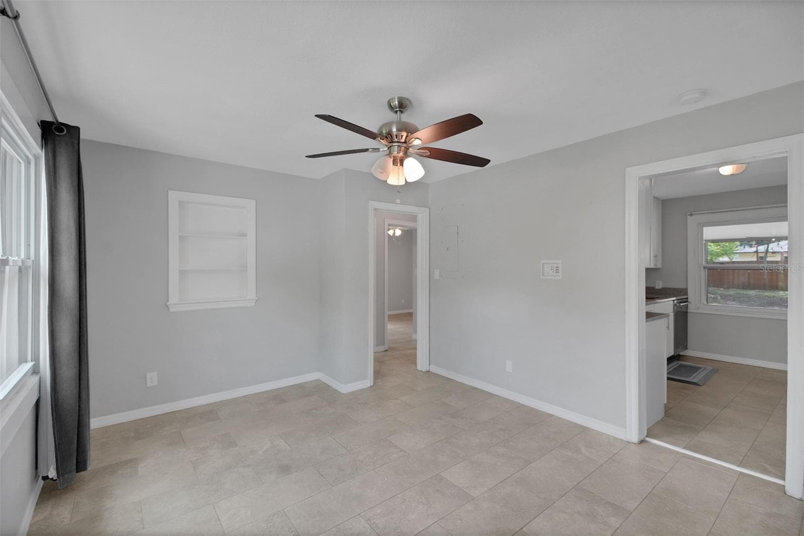 Living Room - 301 S HAMPTON AVE, ORLANDO