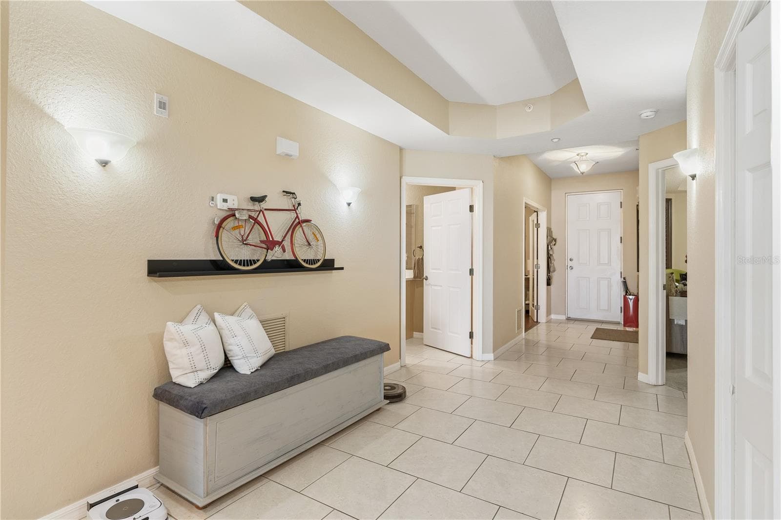 Large Open Foyer - 3805 GULF BLVD #203, ST PETE BEACH