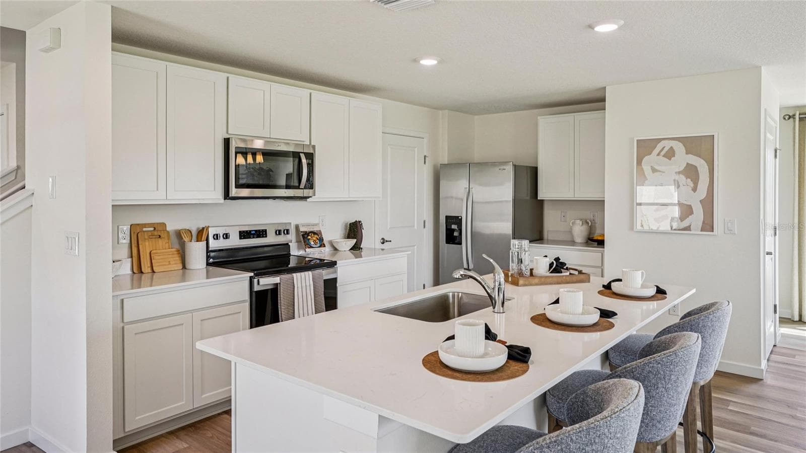 Single Family Residence at 3026 BILTMORE LN, WILDWOOD, photo 4 of 34