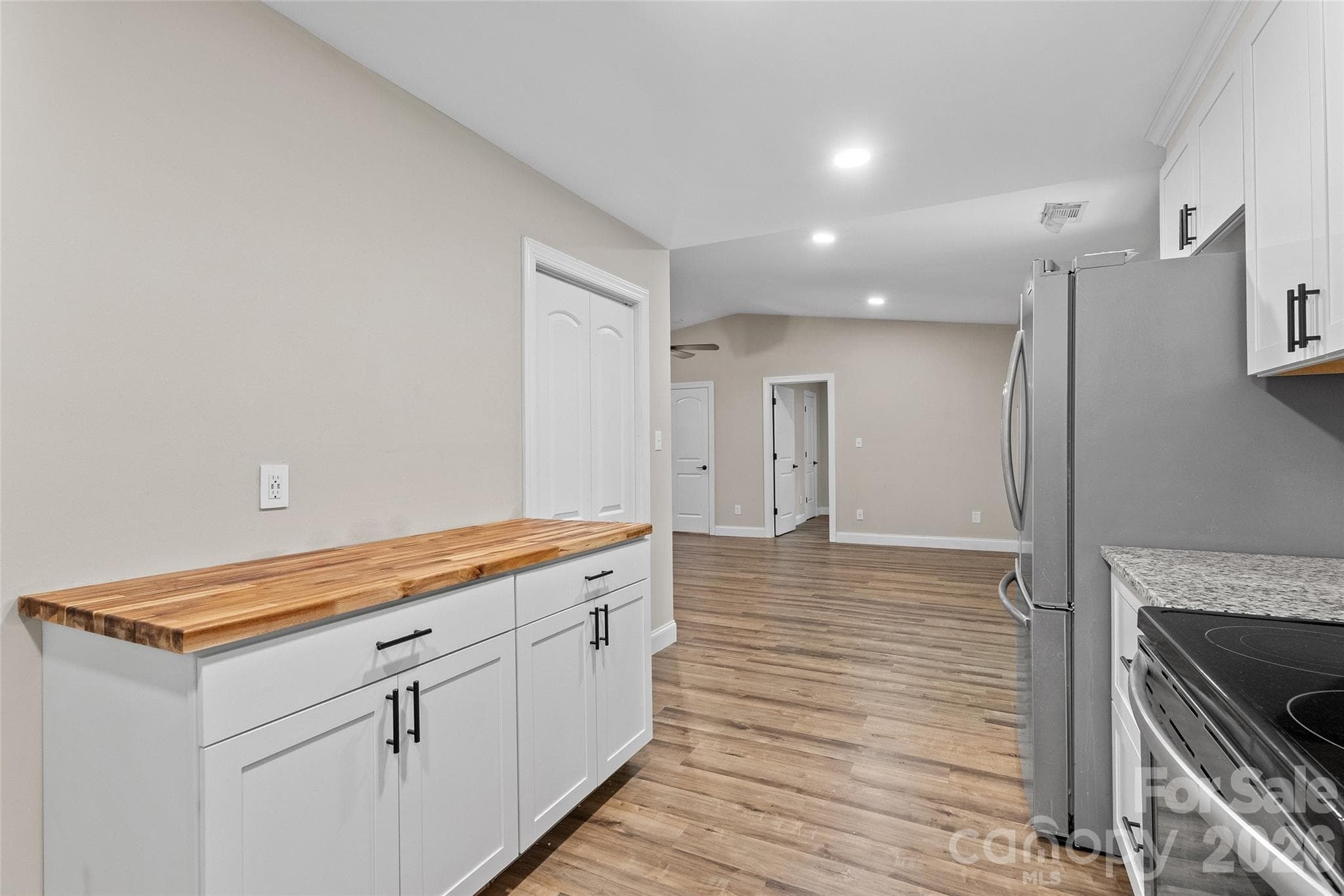 Single Family Residence at Matthews, photo 10 of 37
