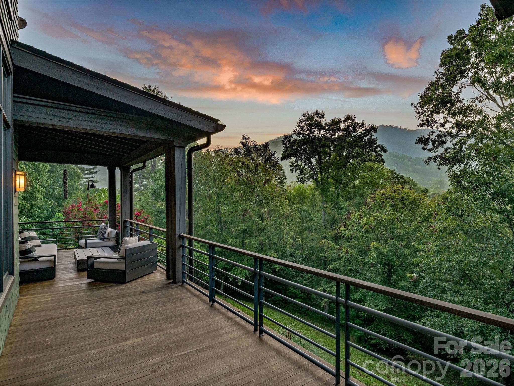 Views, Privacy and easy access to Asheville, Weaverville and Blue Ridge Parkway - Weaverville