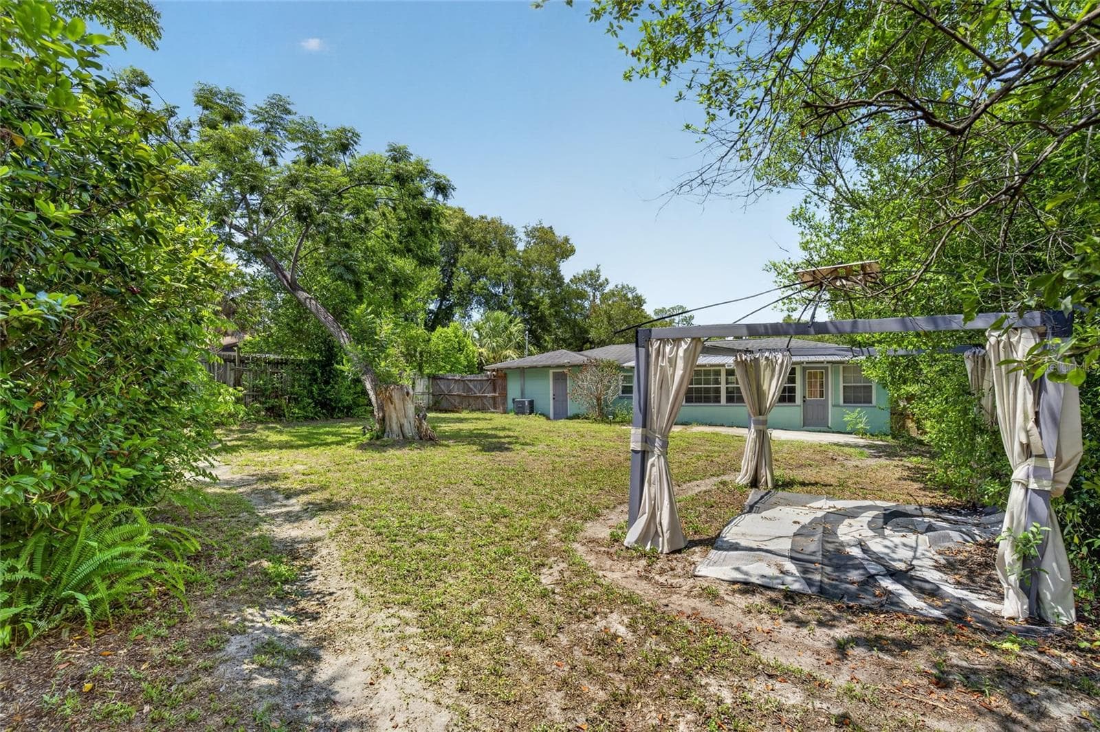 Single Family Residence at 129 COLOMBA RD, DEBARY, photo 26 of 30