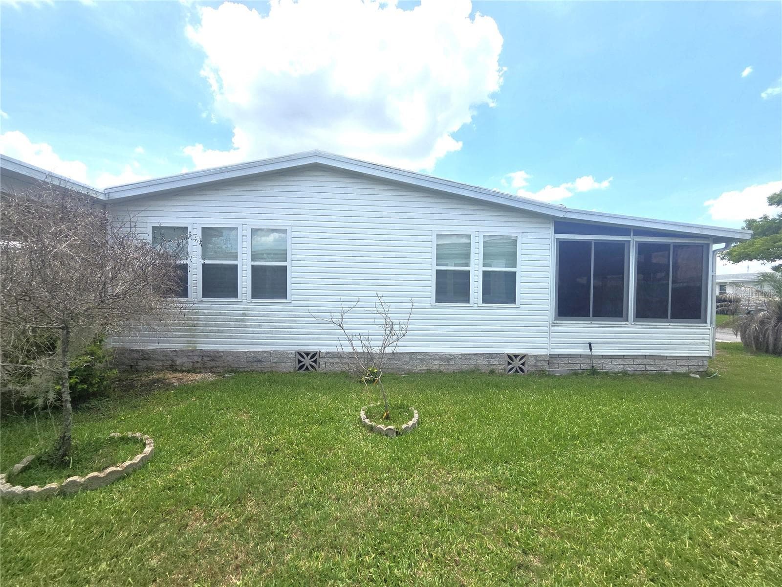 Manufactured Home at 311 TOWNBRIDGE DR, HAINES CITY, photo 10 of 96
