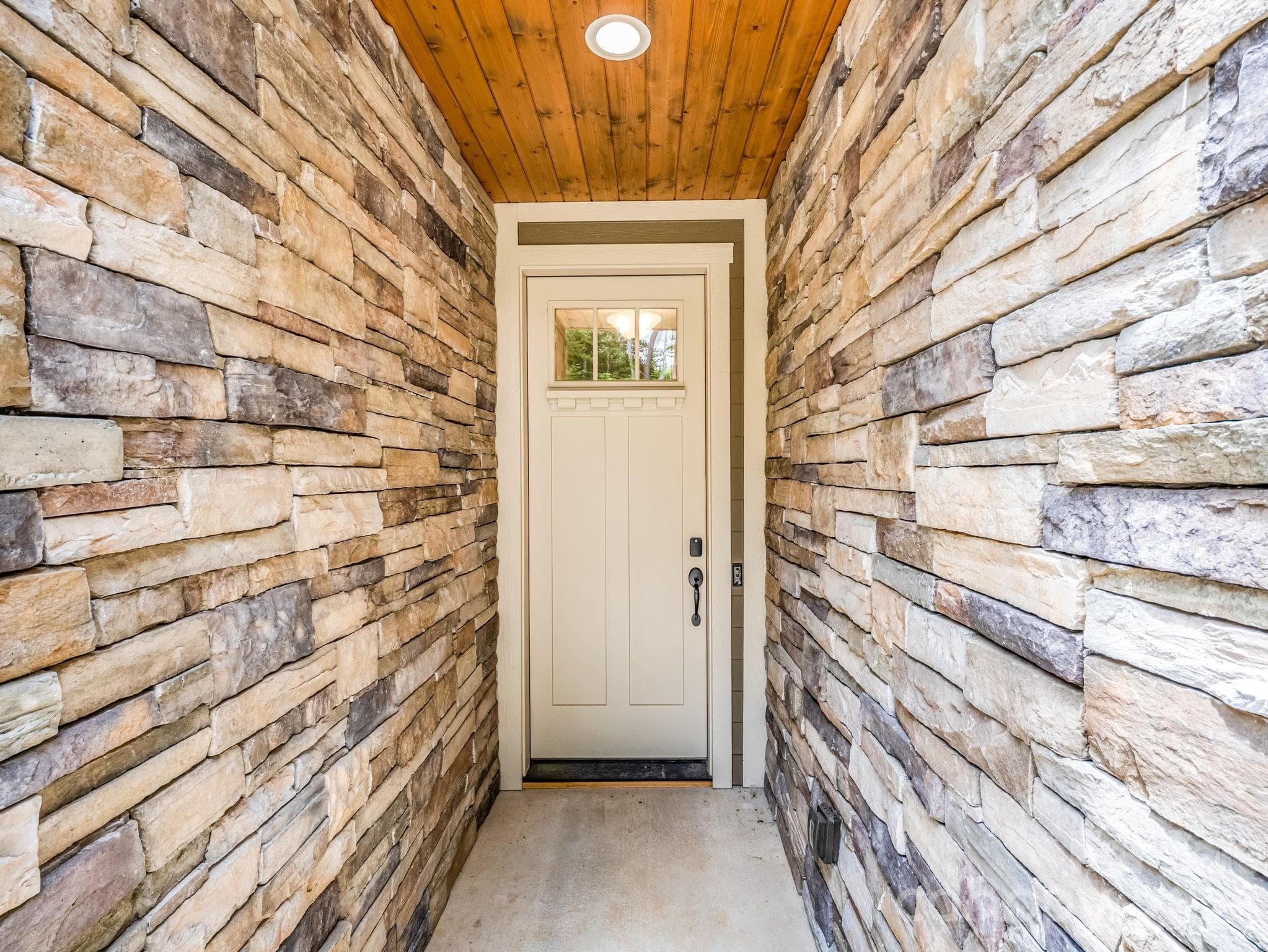 Townhouse at Black Mountain, photo 4 of 45