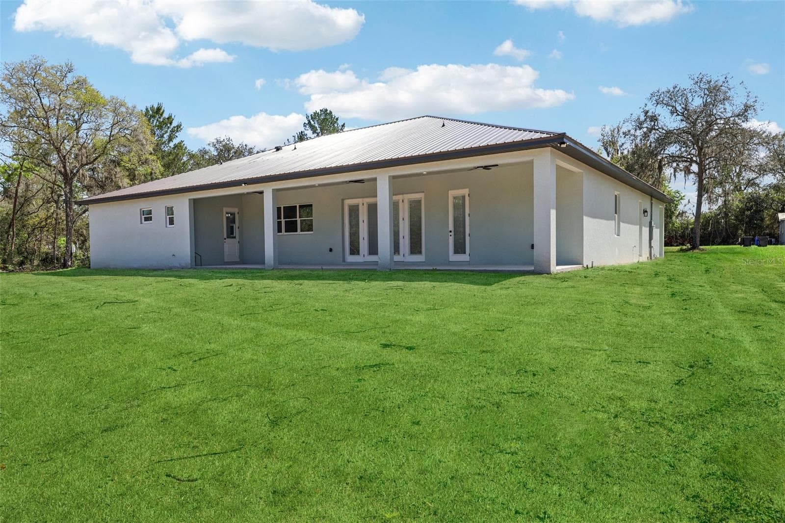 Virtual Grass - 1623 MAGNOLIA AVE, DELAND
