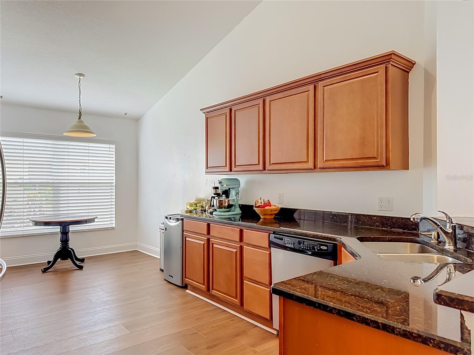 Single Family Residence at 7016 JAMESTOWN MANOR DR, RIVERVIEW, photo 8 of 88