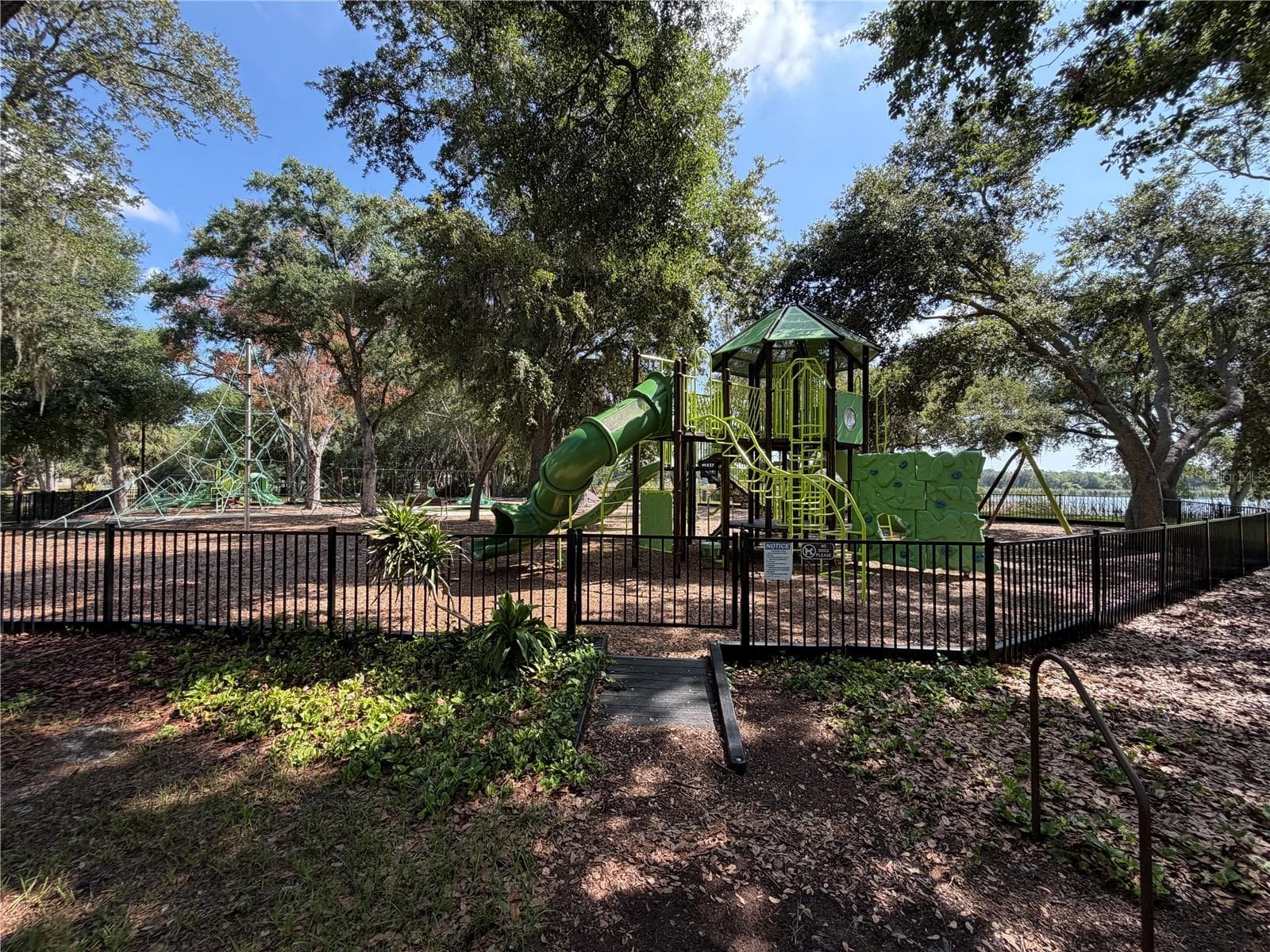 Single Family Residence at 7016 JAMESTOWN MANOR DR, RIVERVIEW, photo 77 of 88