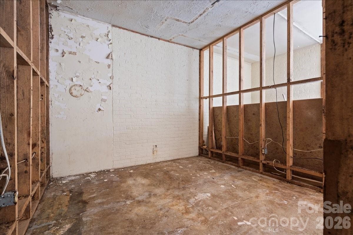 Apartment at 501 Church Street, Cheraw, photo 6 of 48
