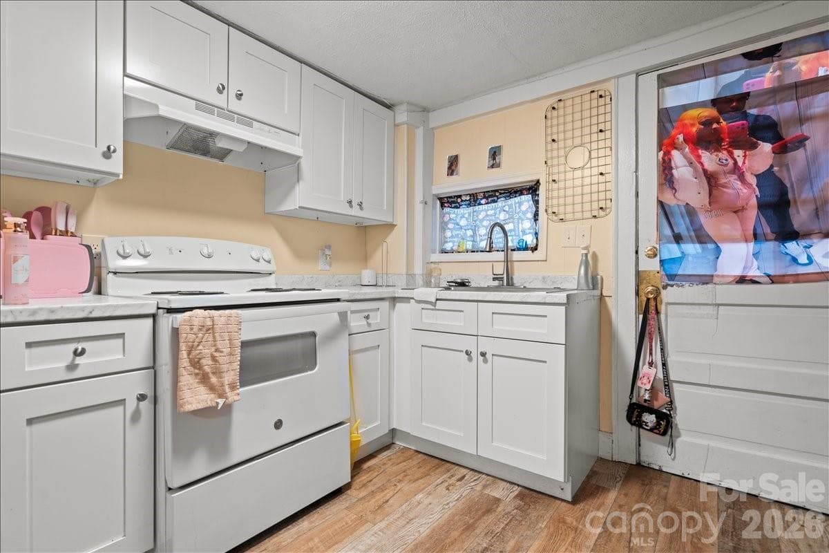 Apartment at 501 Church Street, Cheraw, photo 34 of 48