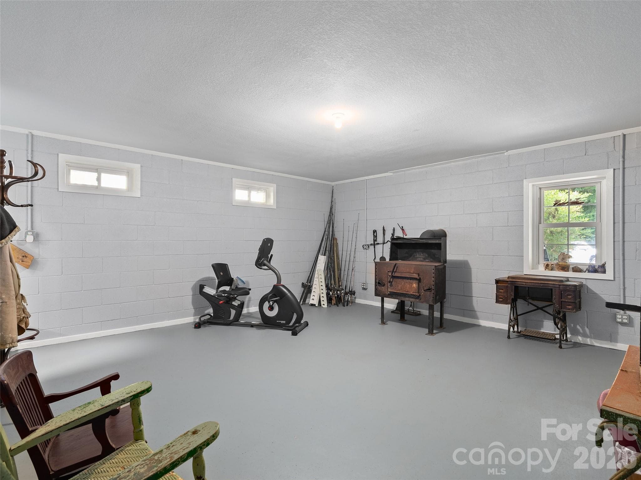 Single Family Residence at 81 Aldens Way, Clyde, photo 37 of 48
