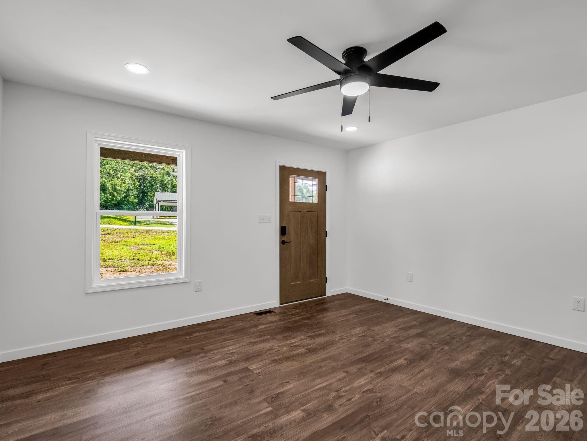 Single Family Residence at 314 Maryland Drive, Forest City, photo 10 of 29