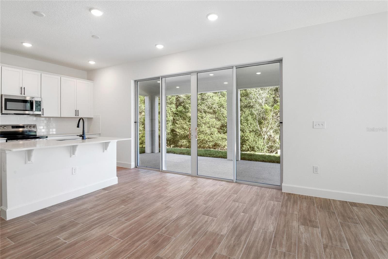 Single Family Residence at 748 WEKIVA RIDGE DR, MOUNT DORA, photo 10 of 21