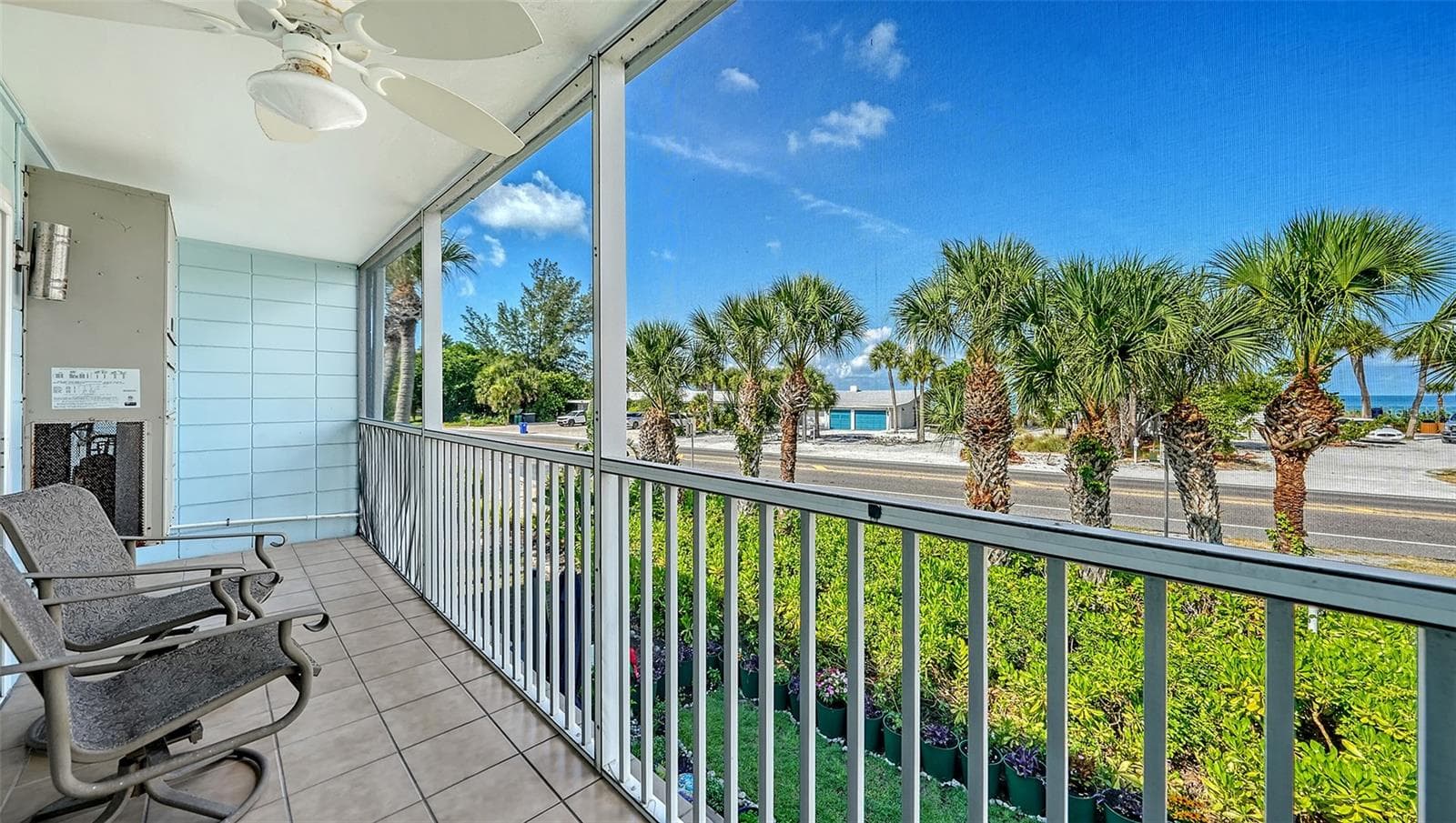 Condominium at 2850 GULF OF MEXICO DR #4, LONGBOAT KEY, photo 8 of 37