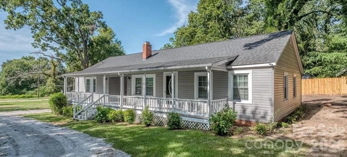 Single Family Residence at Lancaster, photo 2 of 16